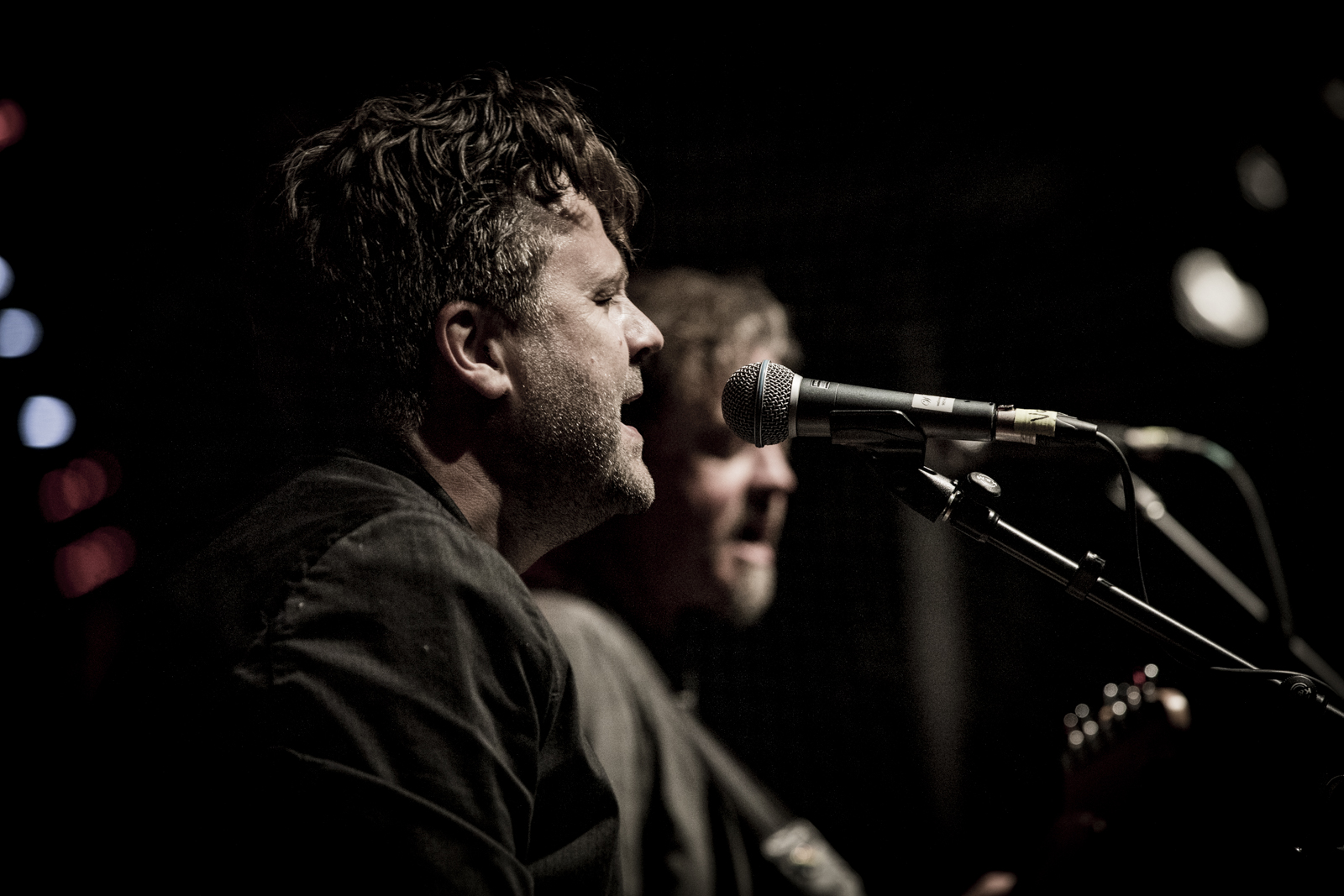 Kevin Rogers Cobus, Vocals / Guitar, playing live
